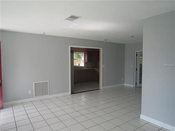 4th image of 3604 39th Ave W