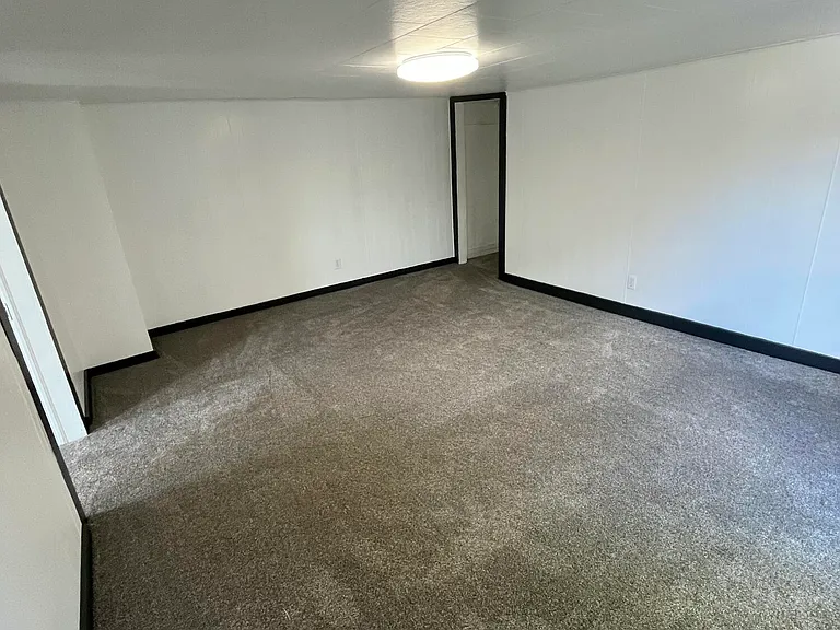 226 Union St #RIGHT — Photo 13