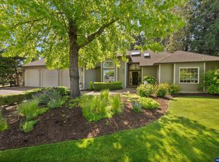 410 S Pershing St, Mount Angel, OR 97362