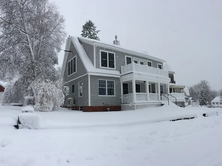 20 Glen Ave — Photo 2
