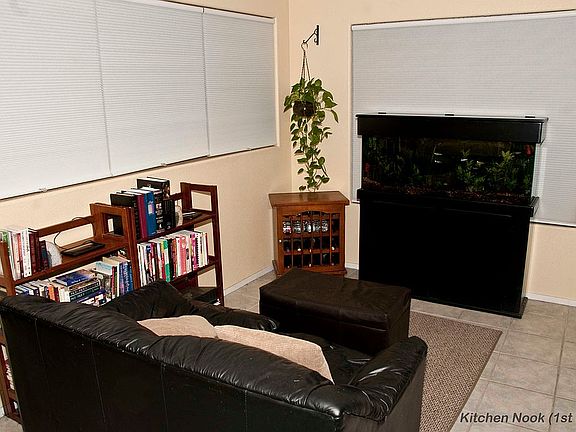 5th image of 435 Waterbrook Dr