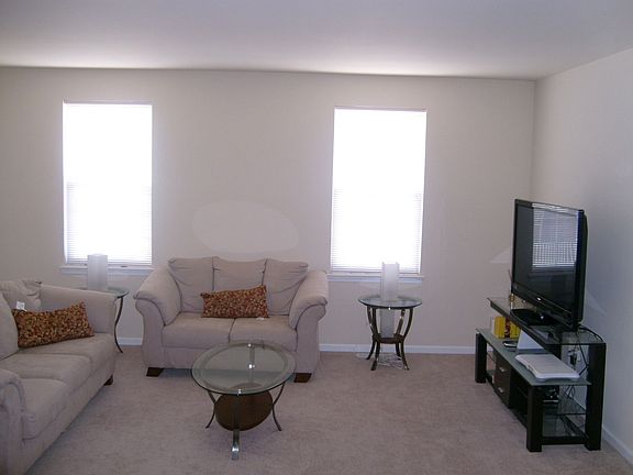 4th image of 53 E McCaulley Ct