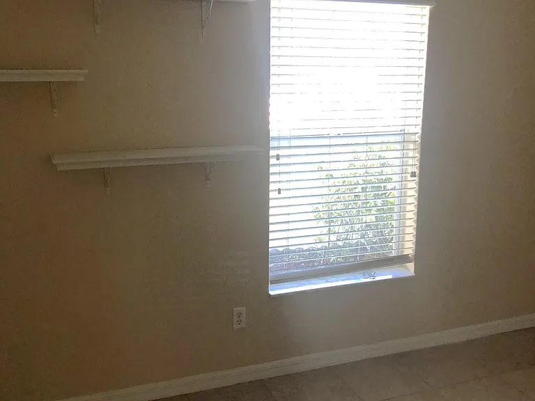 182 Rotonda Blvd W #C — Photo 10