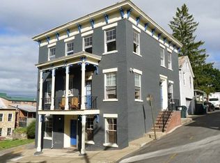 11 Thompson St #1, Catskill, NY 12414