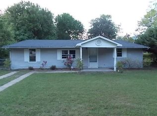 11 Thomas Dr, Sumter, SC 29150