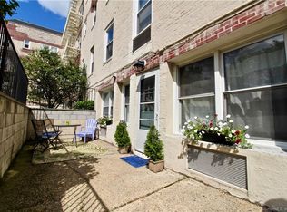 134 Woodside Grn APT 1, Stamford, CT 06905