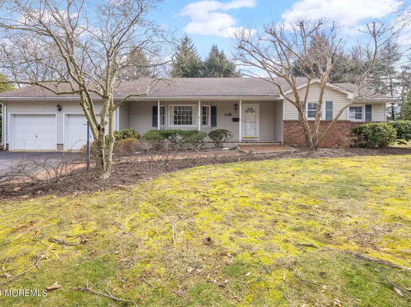 118 Leedsville Drive, Lincroft, NJ 07738