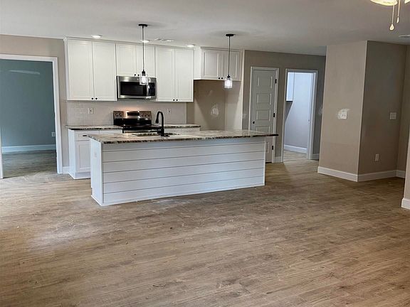2nd image of 205 Sutton Dr