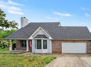 3350 Clearwater Dr, Clarksville, TN 37042