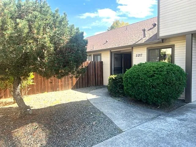 Welcome to 2217
Tucked away, 1 story, 2 bedrooms 1 bath, 2 patios, nice large yard, Well equiped kitchen w/stainless steel gas stove, dishwasher, and refrigerator. attached 1 car garage with automatic door opener.