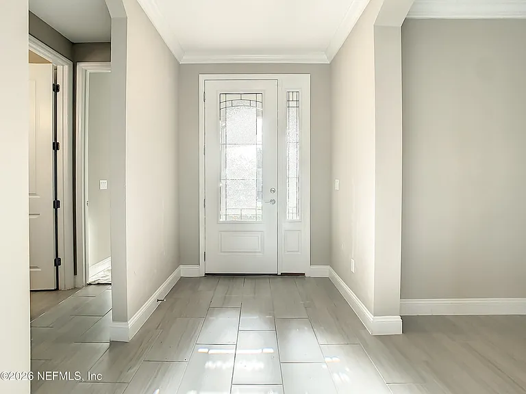 380 Brybar Dr — Photo 3