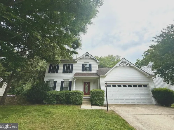 9242 Matthew Dr, Manassas Park, VA 20111