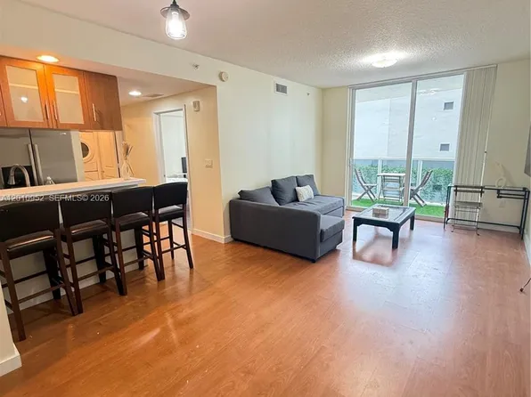 601 NE 23rd St APT 901, Miami, FL 33137