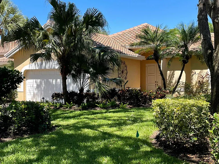 25043 Pinewater Cove Ln — Photo 4