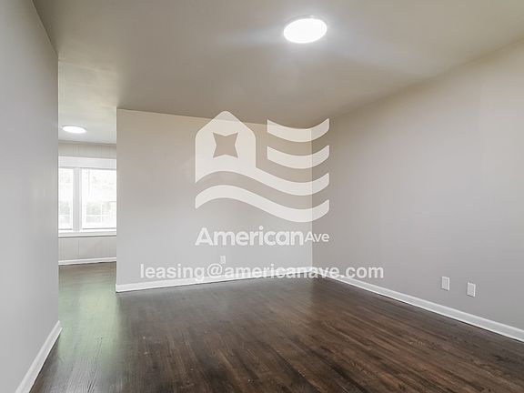 1696326_003_living_room_13926637.jpg
