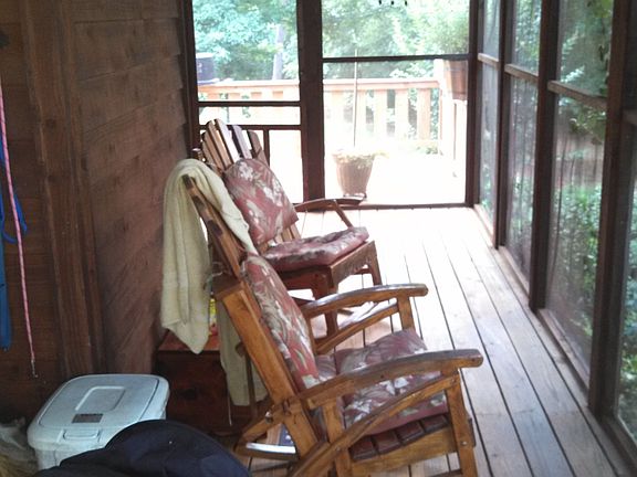 Screen Porch - Inside
