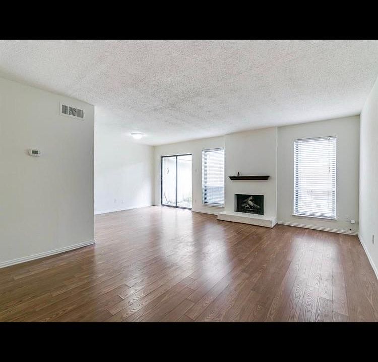 1st image of 3120 Eastpark Dr