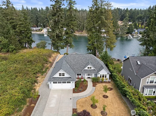 8613 89th Avenue NW, Gig Harbor, WA 98332
