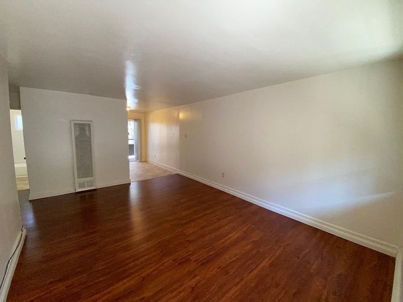 3rd image of 5411 Morrow Dr #M