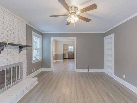 2nd image of 307 Central Dr