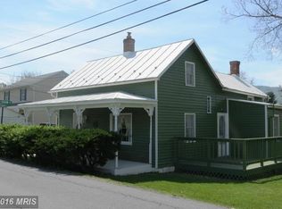 886 E Washington St, Strasburg, VA 22657