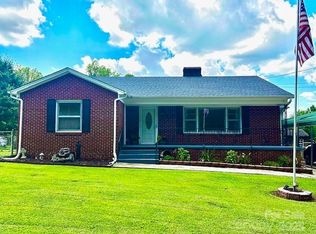 607 6th Street Ct NW, Conover, NC 28613