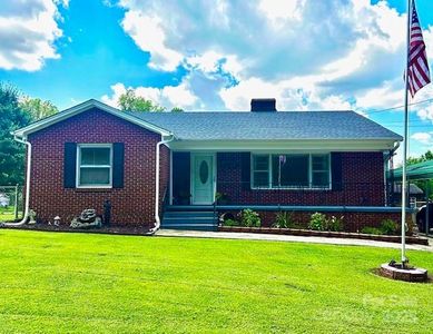 607 6th Street Ct NW, Conover, NC, 28613