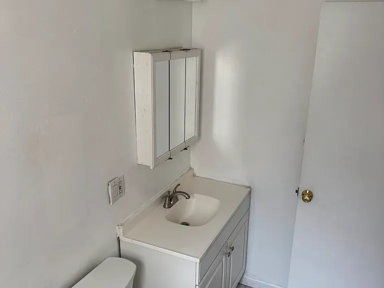 97 W 17th St #4 — Photo 5