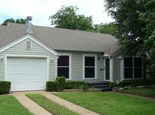 2431 Wentworth St, Dallas, TX 75211