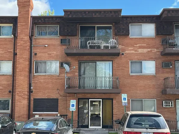 18555 Hickory Ct APT 11, Lansing, IL 60438
