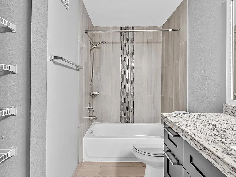 3300 Pinewalk Dr N #1925 — Photo 25