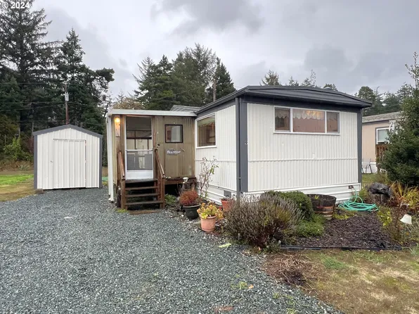48549 Highway 101 Space 9, Bandon, OR 97411