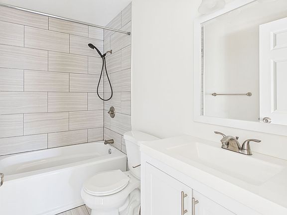 4th image of 10213 34th St W #13b88aa1b