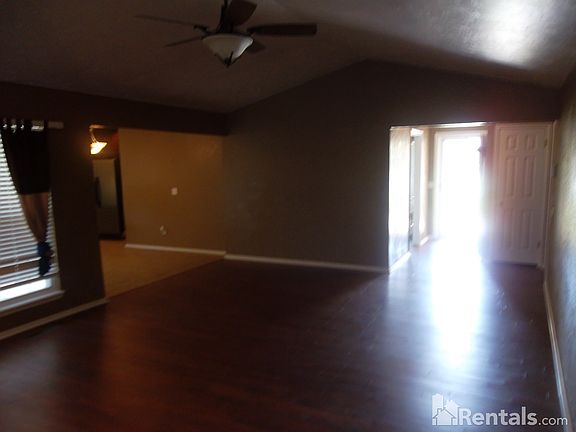 5th image of 10104 Dale Ln