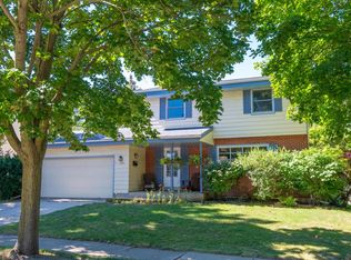 1105 E Racine Ave, Waukesha, WI 53186