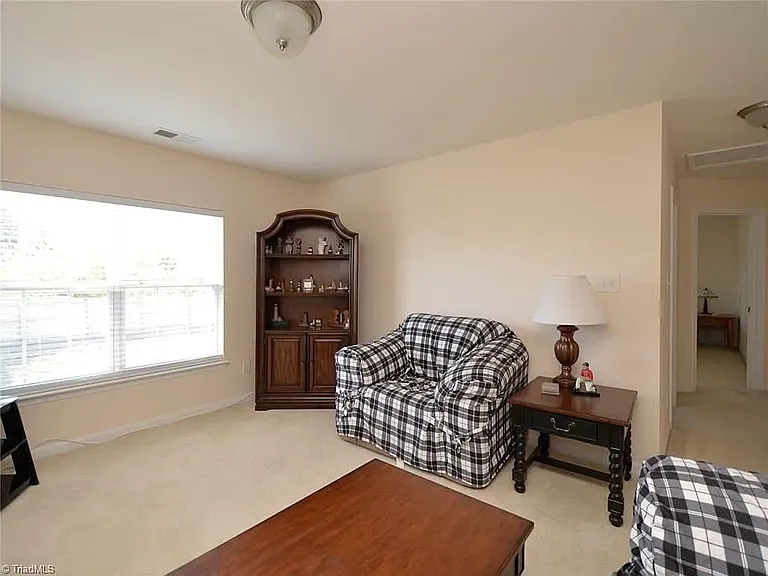 815 Hartley Hill Ct — Photo 15