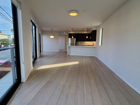 2nd image of 2600 Harrison St #206