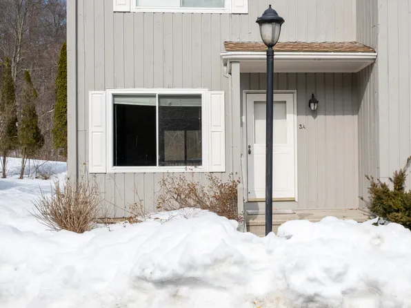 100 Ten Coat Lane #3A, Shelton, CT 06484