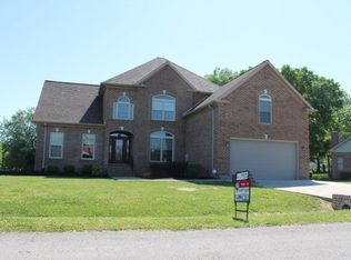 1313 Shallow Lake Cir, Hopkinsville, KY 42240