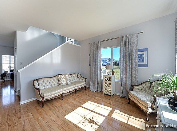 4th image of 2810 Oakmont Dr