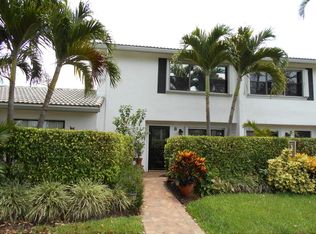 1 Stratford Dr #B, Boynton Beach, FL 33436