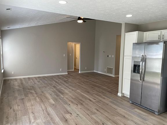 2nd image of 113 Wise Dr
