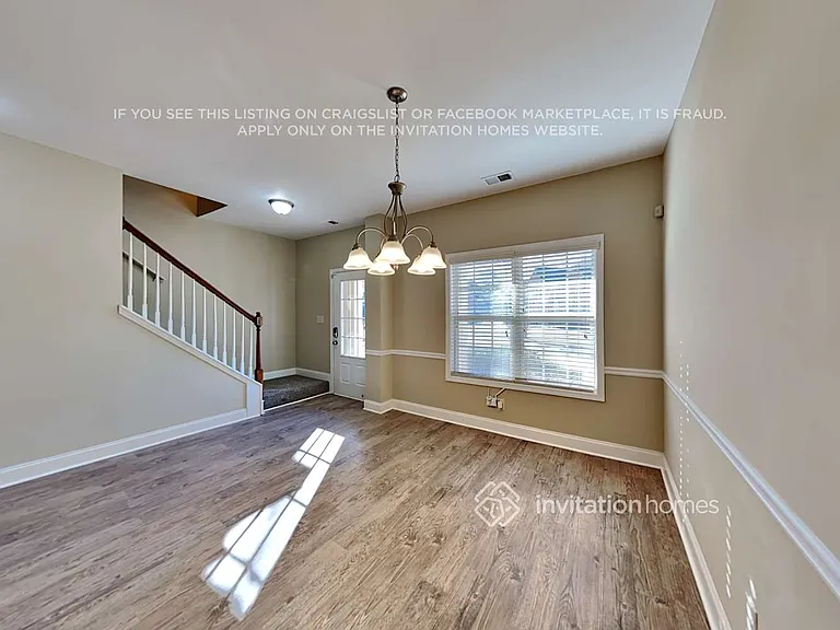 760 Summerstone Ln — Photo 4