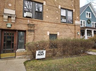 721 Foster St #1, Evanston, IL 60201