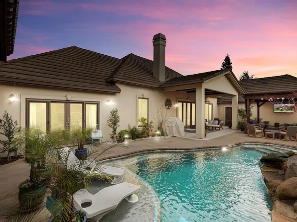 1033 Bridgetowne Dr, Lodi, CA 95242