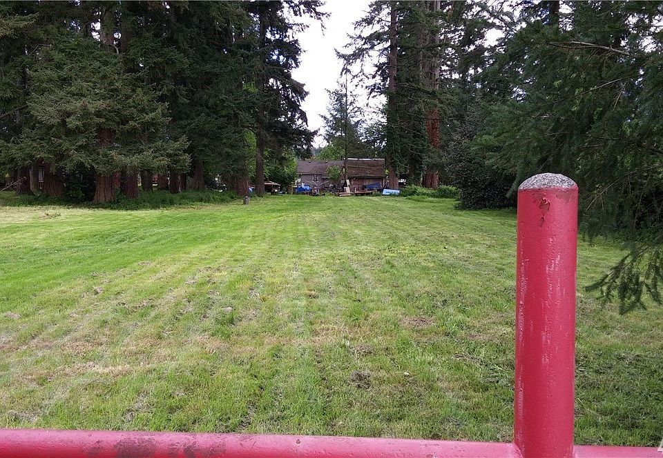 2nd image of 8126 60th Dr NE
