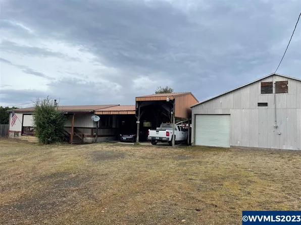 4620 Long St, Sweet Home, OR 97386