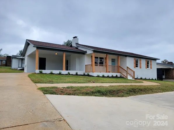 206 Merit Dr, Shelby, NC 28150