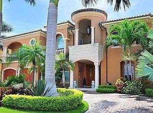 3320 NE 164th St, North Miami Beach, FL 33160