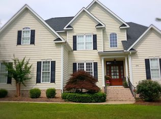 194 Sherman Pines Dr, Fuquay Varina, NC 27526